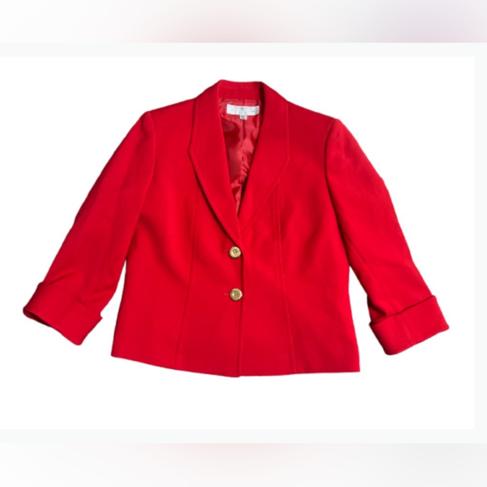 Tahari Vibrant Red Chic Workwear Women’s Blazer with Gold Buttons - Picture 2 of 11